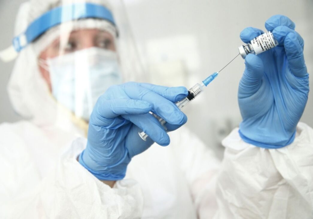 В Харькове открылась онлайн-запись на вакцинацию Pfizer. Фото: dubna.ru