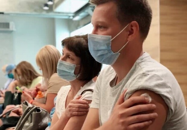 В Харькове откроют еще два центра вакцинации. Фото: ХОГА
