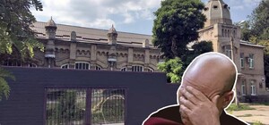 Красота неописуемая: в Запорожье историческое здание закрыли МАФом