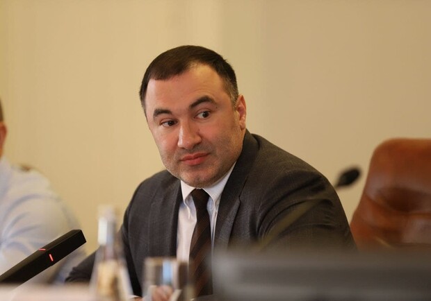 В НАБУ рассказали об обысках у главы облсовета Артура Товмасяна. Фото: kritika.news