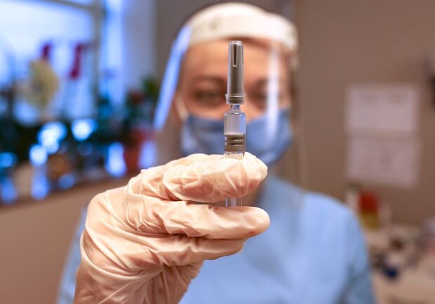 В Харькове закрылись два центра массовой вакцинации от коронавируса. Фото: hromadske.ua