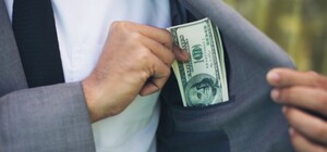 За $500 обещал 