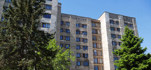 На глазах у студентов: с общежития ЗНУ упал строитель