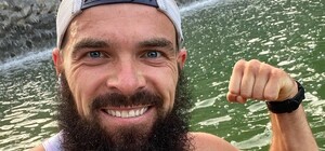 За сутки: спортсмен пробежал 225 километров из Днепра в Харьков