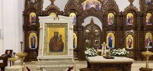 Коронована Папою: львів’ян кличуть помолитись перед іконою Зарваницької Божої Матері