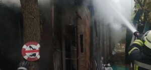 Нашли бездыханное тело: на лодочной станции в Гидропарке произошел пожар