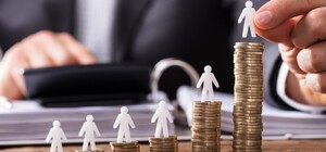 До 400 гривен в месяц: украинцы в возрасте 75−80 лет с октября получат доплату к пенсии