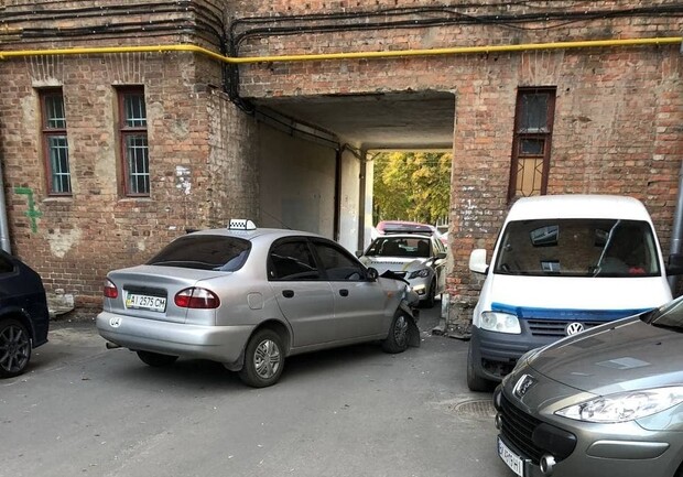На Московском проспекте таксист умер за рулем. Фото: соцсети