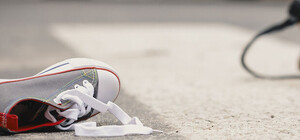 Переходил дорогу: на Космосе легковушка сбила 10-летнего мальчика