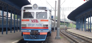 Отправляется раньше: электричка Изюм — Харьков меняет расписание