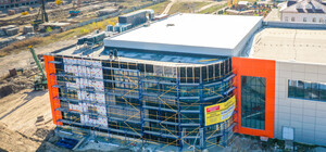 Для взрослых и детей: в Слобожанском завершают строительство бассейна