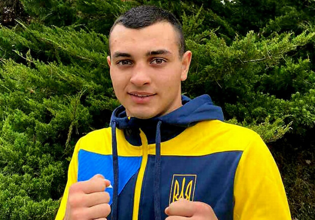 Украинский боксер Юрий Захареев выиграл первый бой на чемпионате мира. Фото: fbu.org.ua