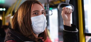 Поминальні дні: до львівських кладовищ курсуватиме більше транспорту