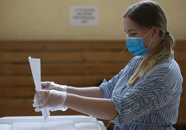 Только социальная дистанция и маска: на выборах мэра Харькова не будут требовать сертификат или COVID-тест - фото
