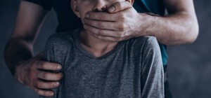 Изнасиловал 13 мальчиков: 70-летнему педофилу из Южного грозит пожизненное