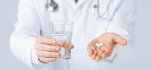 На 89% снижает риск госпитализации и смерти: что известно о таблетках 