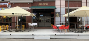 Местным на радость: на Подоле закрылось скандальное кафе 