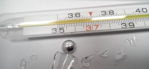 Збережи собі, аби не загубити: куди телефонувати, якщо розбився ртутний термометр