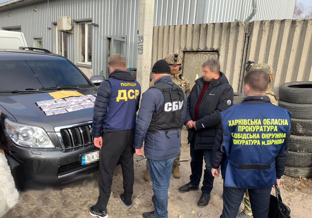 В Харькове чиновник райадминистрации попался на взятке "за непрепятствие деятельности" 