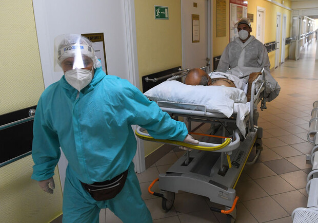 В Харьковской области от коронавируса умерли 53 человека за сутки. 