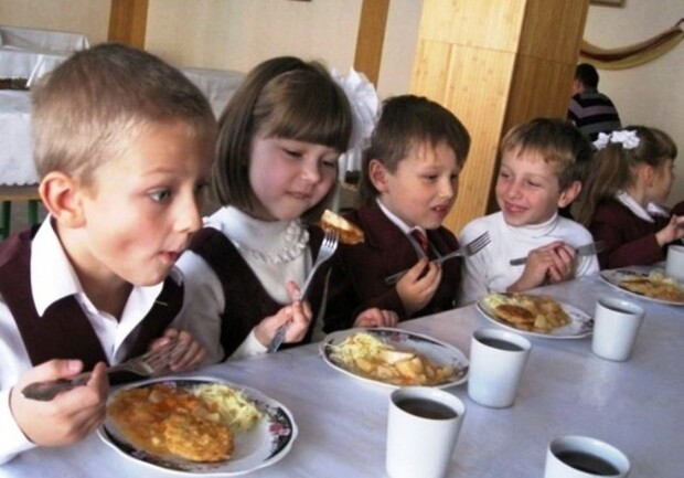 В школах и детсадах Харькова подорожает питание. 