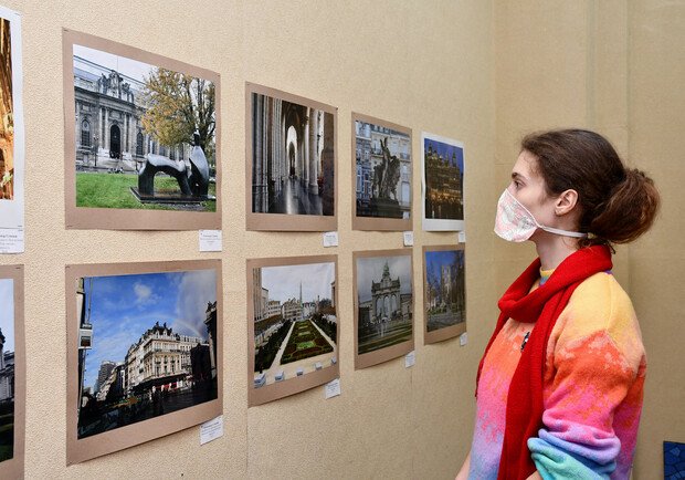 Выставка фото "Города Зинаиды Серебряковой". 