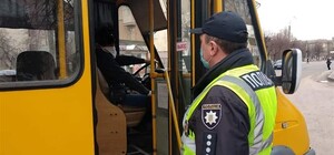 Водія львівської маршрутки оштрафували за стоячих пасажирів