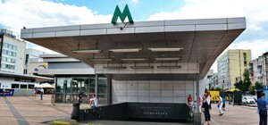 Метро и общественный транспорт Киева сегодня будет работать на час дольше