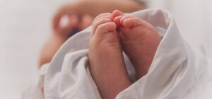 Из-за смерти новорожденного в роддоме Киева завели уголовное дело