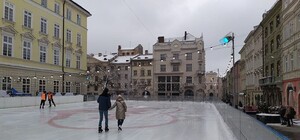 Ковзанка на площі Ринок у Львові: ціни та особливості роботи 2021-2022