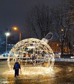 Місця для зимової фотосесії у Львові: 7 інстаграмних локацій з різдвяними інсталяціями