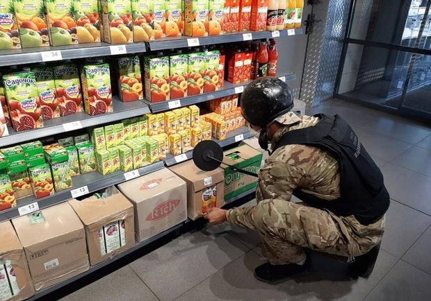 В Харькове эвакуировали супермаркет, вокзал и почту из-за угрозы минирования. 