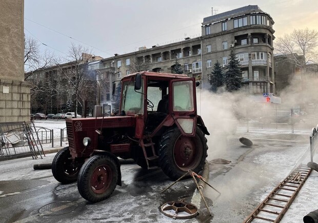 В центре Харькова прорвало крупную тепломагистраль. 