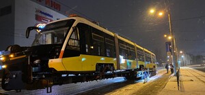 До Львова прибув п’ятисекційний трамвай «Електрон»