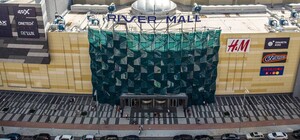 В Киеве эвакуируют людей из ТЦ River Mall: видео