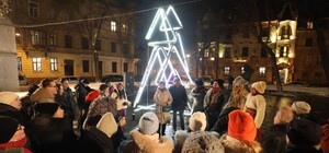 У Львові відкрили музичну новорічну ялинку 