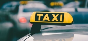 В Днепре из-за непогоды взлетели цены на такси