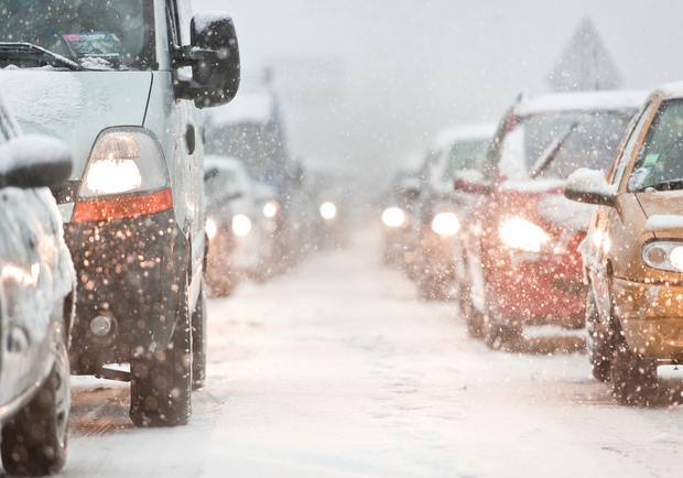 В Харькове ожидают снегопад: горожан просят не парковаться в центре. 