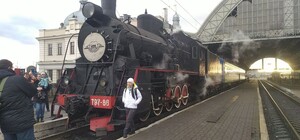8 та 9 січня зі Львова у Брюховичі курсуватиме ретро-потяг (графік і ціна)