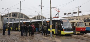 На львівські вулиці запускають новий трамвай «Електрон»