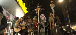 По центру Харькова прошло рождественское шествие (фото, видео)