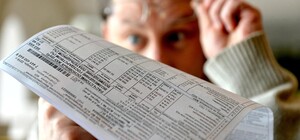 Платежка равна пенсии: днепряне собираются перекрывать дорогу из-за тарифа на тепло