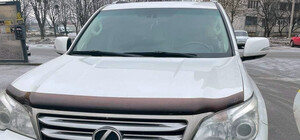 Оштрафовали обоих: в Харькове подросток без прав катался на Lexus с разрешения матери