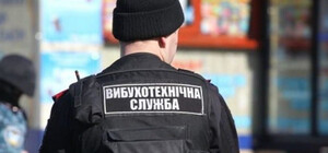 В Киеве заминировали несколько станций метро, ТРЦ и аэропорты