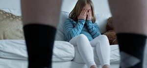 В Запорожье будут судить парня, который изнасиловал двух маленьких девочек