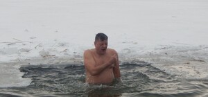 Как днепряне отмечают Крещение-2022 (фото)