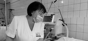 В Днепре медики еле спасли мужчину, который бросился под поезд