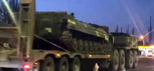 По Одессе прошлась военная техника (видео)