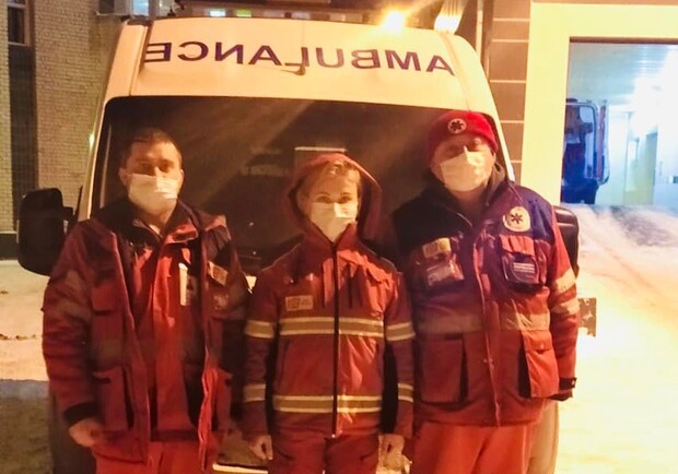 В Харькове медики "скорой" дважды спасли мужчину от клинической смерти. 