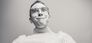 В Киеве рекламное агентство ищет человека, готового смеяться над шутками босса 